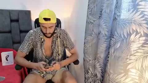 Thomas online show from September 23, 6:47 pm