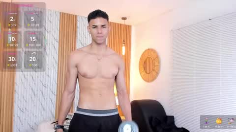 Snapshot of thomas_walker0 chatting on February 24, 7:52 pm Thomas online show from February 24, 7:52 pm