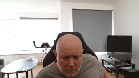 Snapshot of thomash32 chatting on September 21, 11:47 am thomash32 online show from September 21, 11:47 am