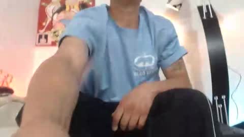 thomasjons online show from March 18, 2:17 am