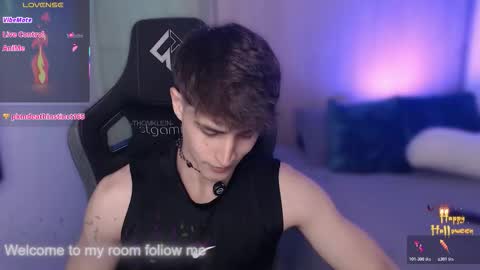 Thom Klein online show from November 6, 7:28 pm