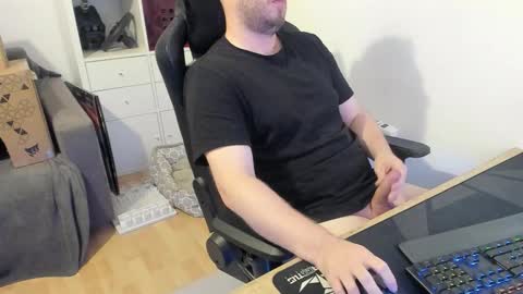 thommy2008 online show from October 7, 6:20 am