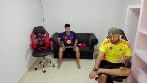 thomson_hot01 online show from February 20, 5:29 am