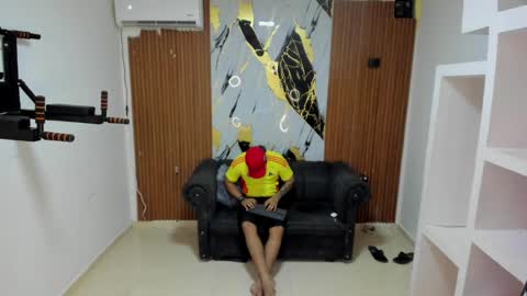 thomson_hot01 online show from March 27, 8:26 am