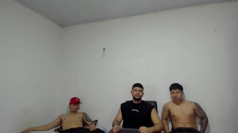 Snapshot of thomson_hot01 chatting on October 11, 5:56 am thomson_hot01 online show from October 11, 5:56 am