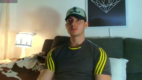 thomylov online show from November 30, 3:02 am