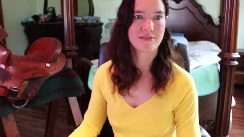 ThornburyRose online show from March 2, 7:42 pm