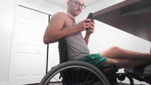 Throbby online show from October 4, 7:55 pm