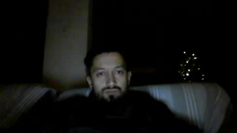 Snapshot of throatdom4u chatting on December 15, 11:31 pm ThroatDom4U online show from December 15, 11:31 pm