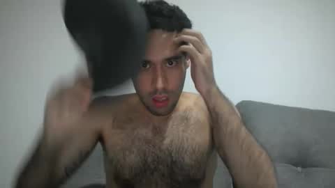 Snapshot of throwawayyourgun chatting on January 24, 3:45 pm Luka online show from January 24, 3:45 pm