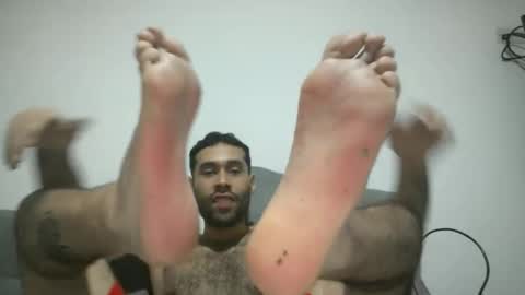 Snapshot of throwawayyourgun chatting on February 11, 2:57 pm Luka online show from February 11, 2:57 pm