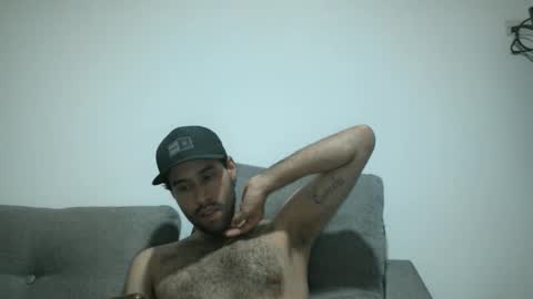 Snapshot of throwawayyourgun chatting on January 29, 7:00 pm Luka online show from January 29, 7:00 pm