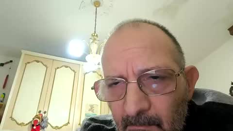 Little Wolf  online show from October 30, 1:44 pm