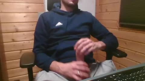 toobigcockforonegirl online show from February 4, 1:09 am