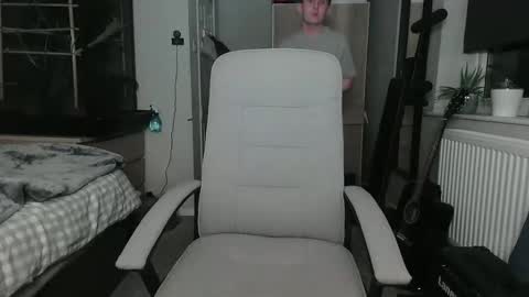 ThyUglyMug online show from December 23, 12:25 am