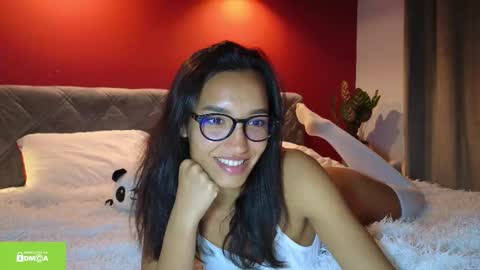 tia_j online show from October 20, 5:18 pm