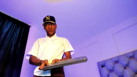 tiago_xxx_ online show from October 6, 10:38 pm