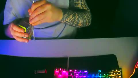 tiagonissosilva online show from February 25, 6:50 am