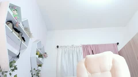 Tiana online show from October 28, 12:50 pm