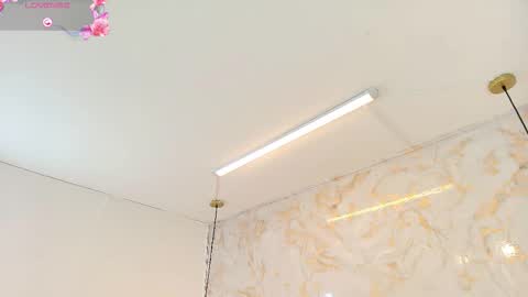 Tifani brown online show from February 5, 12:20 pm