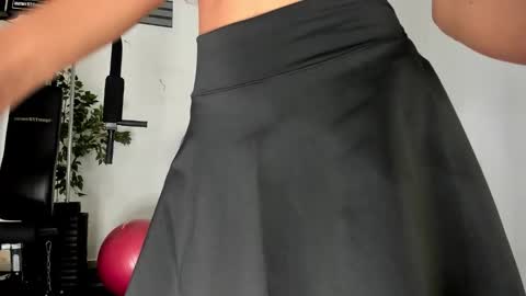 Dani  online show from March 7, 1:00 pm