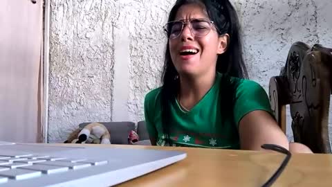 Tifany online show from March 11, 3:02 pm