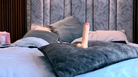 Tiff3 online show from March 26, 9:42 pm