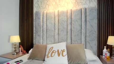 Tiff3 online show from September 26, 9:45 pm