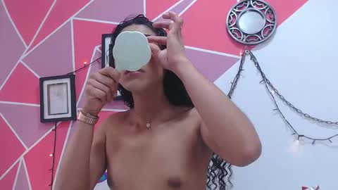 tifany_adamss online show from November 7, 9:28 pm