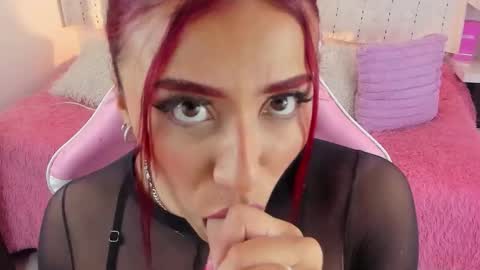 Tiffany online show from November 20, 2:21 am