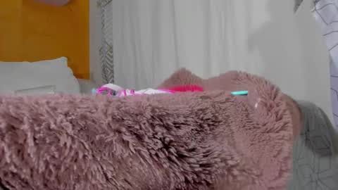 tiffanny_ts1 online show from December 5, 6:23 am