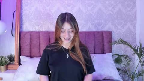 Snapshot of tiffany_beckerr chatting on October 1, 12:04 pm Tiffany Becker online show from October 1, 12:04 pm