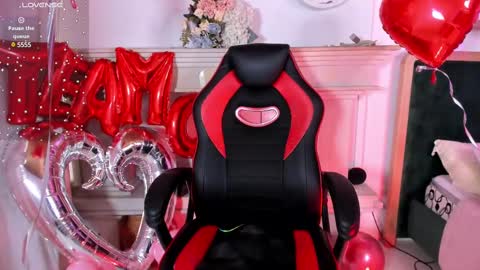 Snapshot of tiffany_beckerr chatting on February 17, 8:06 pm Tiffany Becker online show from February 17, 8:06 pm