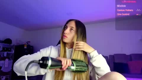 Tiffany Bela online show from October 25, 11:16 pm