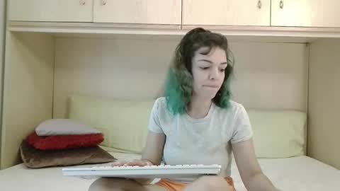 Tiffany online show from March 5, 10:02 am