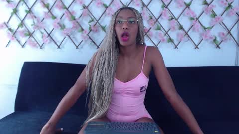 Tiffany online show from March 26, 11:32 pm