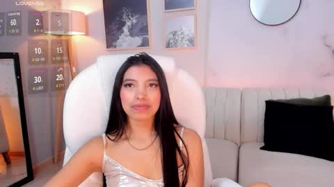 tiffany_low online show from March 1, 4:33 pm