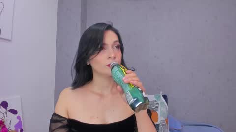 tiffany_mendez online show from November 7, 12:18 pm