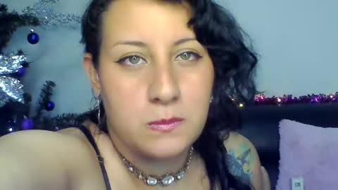 Tiffany Altamira online show from December 16, 7:48 am