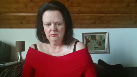 Snapshot of tiffanymature chatting on October 4, 7:28 am TiffanyMature online show from October 4, 7:28 am