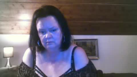 Snapshot of tiffanymature chatting on September 16, 9:18 pm TiffanyMature online show from September 16, 9:18 pm