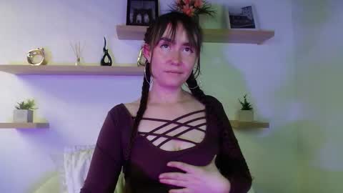 Tiffany online show from December 19, 8:59 pm