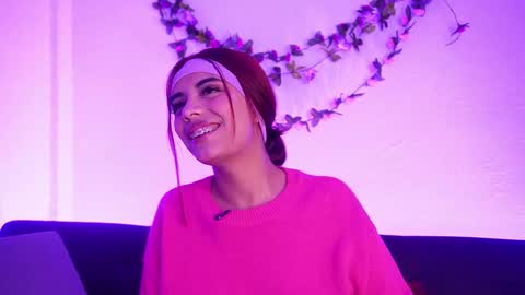 My name is Tiffany welcome  online show from March 25, 3:46 am