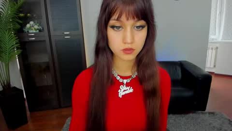 tiffanyyoun online show from October 5, 4:21 am