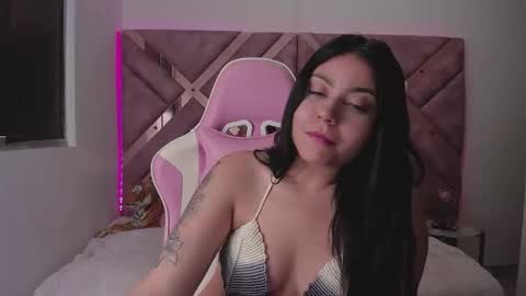 Ana online show from March 9, 7:18 pm