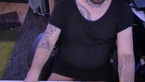 tiiimo94 online show from October 11, 8:45 pm