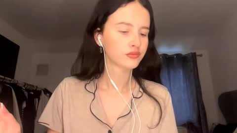 tildamcwhirt online show from January 19, 10:36 am