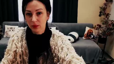 Luisa online show from February 13, 8:48 am