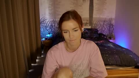 Snapshot of timissi chatting on September 18, 3:32 am Timis but I prefer you whisper to my ear my girl online show from September 18, 3:32 am