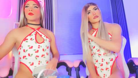 Snapshot of timmy_boyy chatting on September 28, 1:47 am Hallie And Annie online show from September 28, 1:47 am